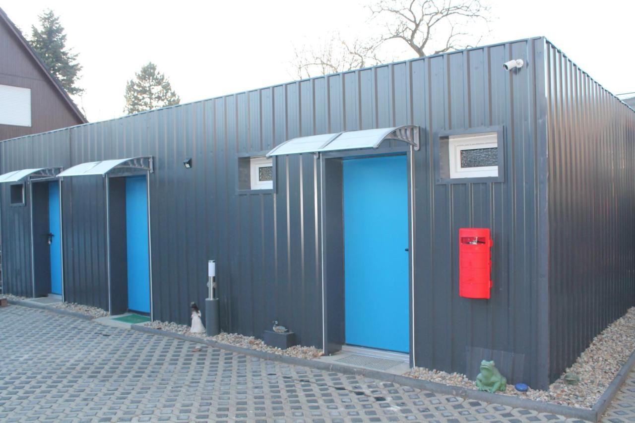 Motel Home Berlin Exterior photo